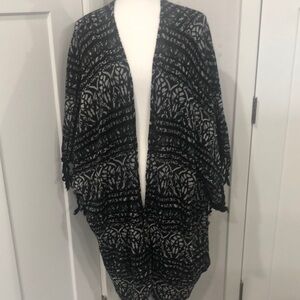 - Free People Ruana Poncho Shawl Fringe. Grey& Black Open Front Oversized BoHo